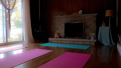 yogaroom400x225x72